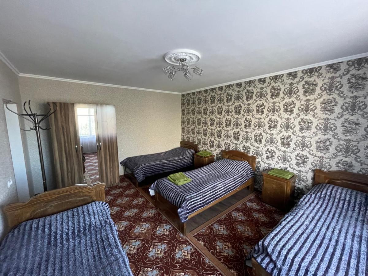 Guest House Eles Karakol Exterior photo